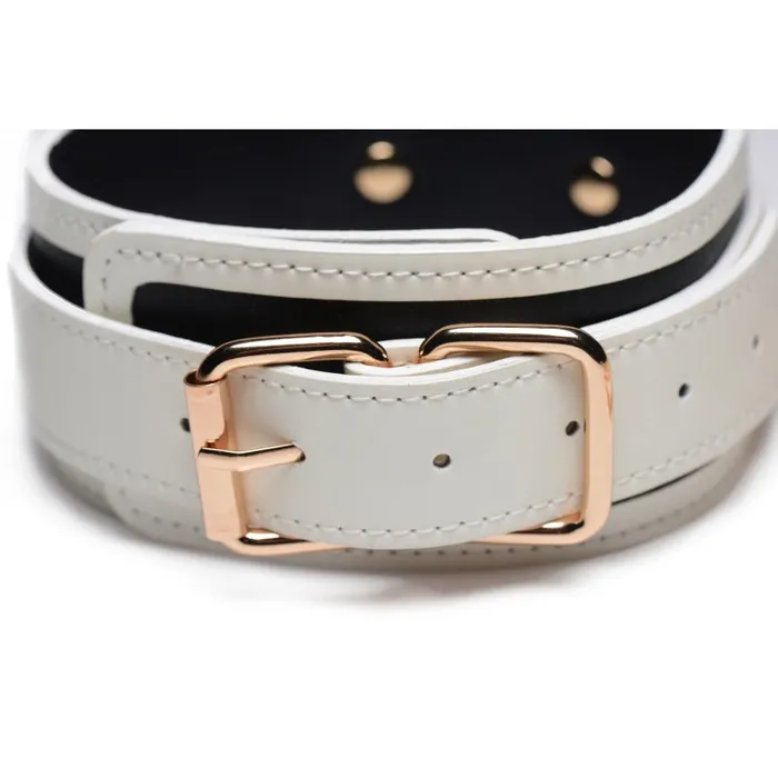 Female Sex Toys | Xr Brands Master Series Kink in the Dark Glowing Collar With Leash Female Sex Toys | Xr Brands Master Series Kink in the Dark Glowing Collar With Leash