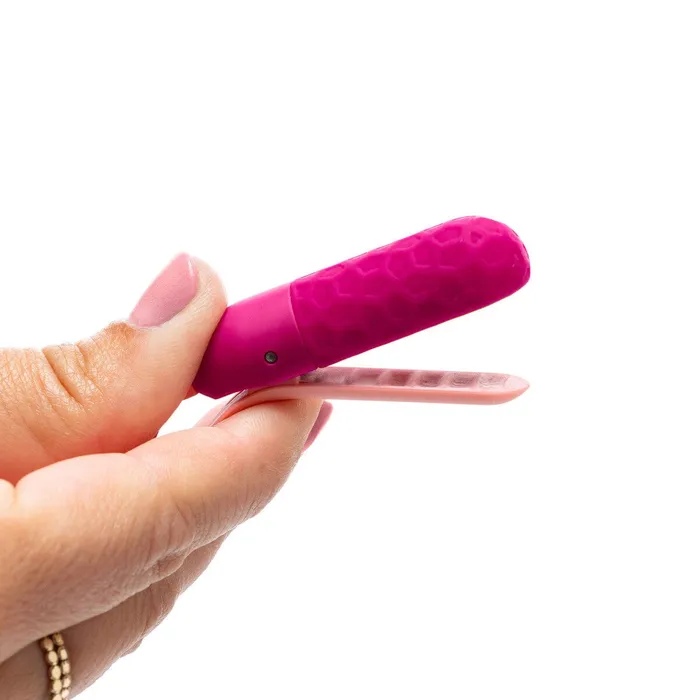Sphinx AppControlled Vibrating Nipple Clamps OhmiBod Couples