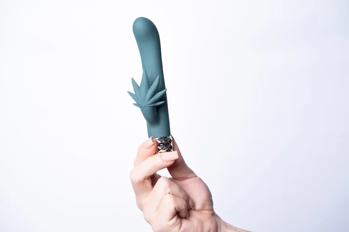 Maia Toys Kusha 420 Series Crystal Gems GSpot Vibrator Green Female Sex Toys Maia Toys Kusha 420 Series Crystal Gems GSpot Vibrator Green Female Sex Toys