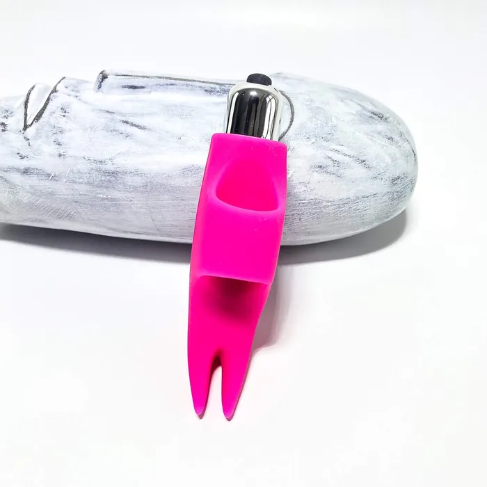 Eccentric Playroom Essentials 16 Speed Mini Bullet Vibrator and Sleeve Set Female Sex Toys