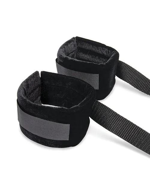 Lux Fetish 4 Pc Bondage Strap Flogger Kit Electric Eel Couples