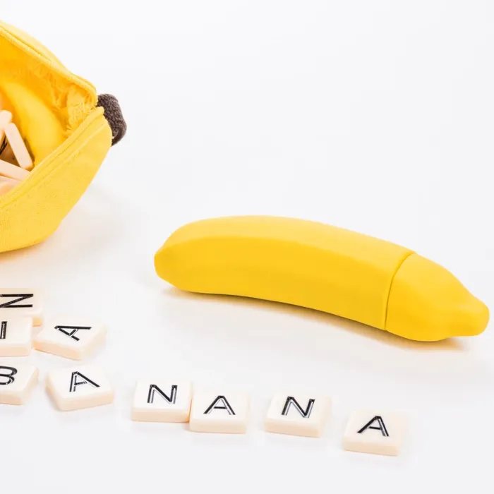 Vibrators Emojibator Banana Emojibator